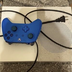 120GB Microsoft Xbox 1 Console with controller and wires.